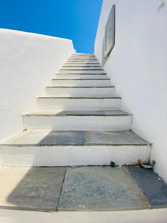 Sing And Blossom Accommodation Mykonos Town Exterior foto